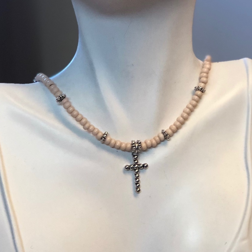 Beads Cross choker